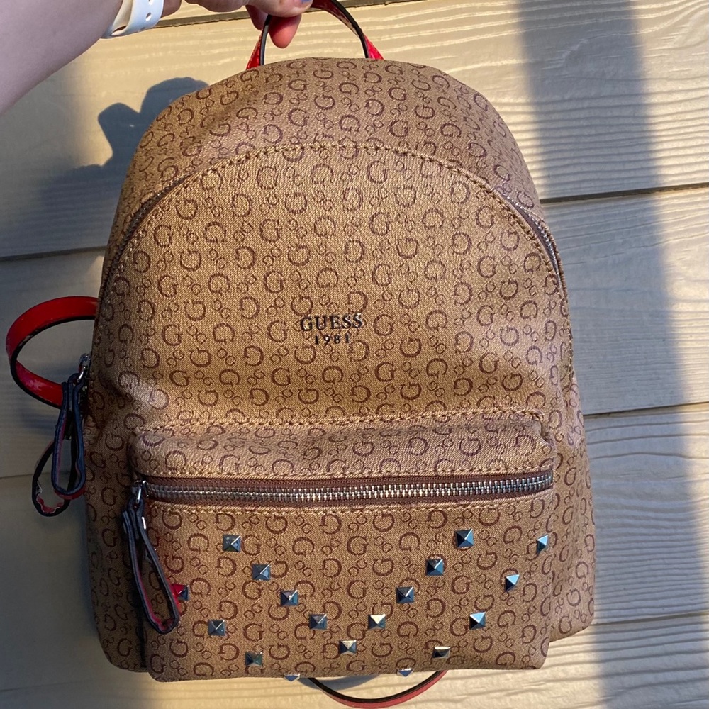 *NWT* Guess backpack